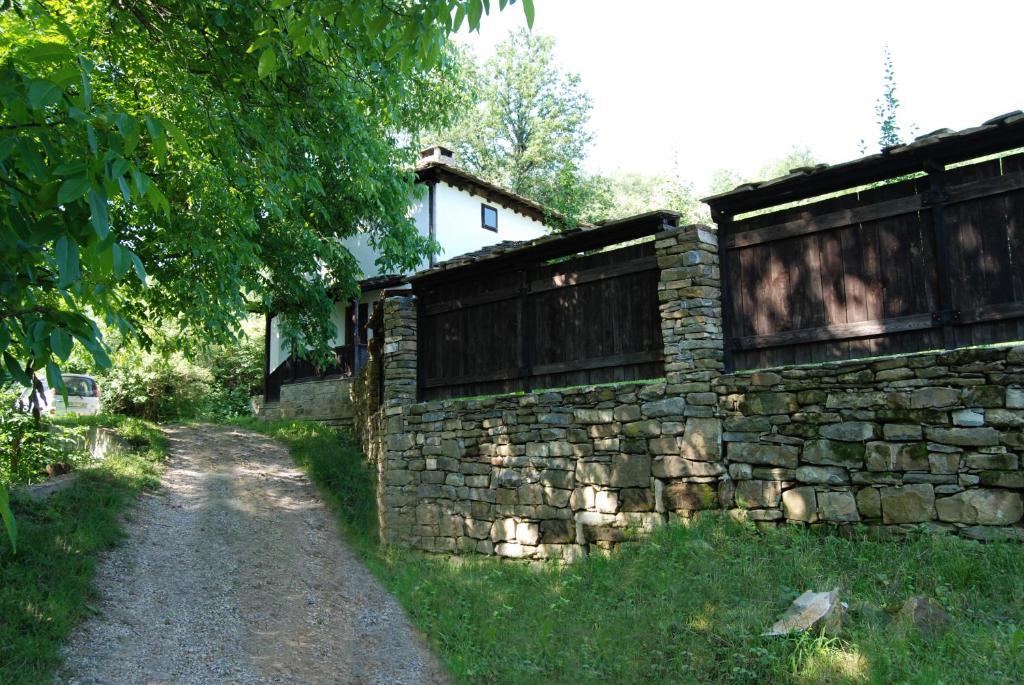 Къща Балканец Balkanets (Lovech) Экстерьер фото